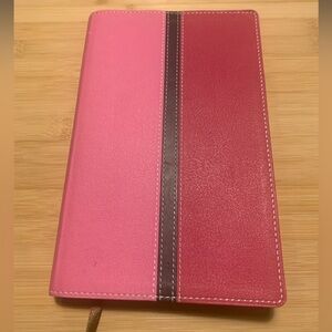 Zondervan Busy Mom’s Bible New International Version Holy Bible Italian Leather